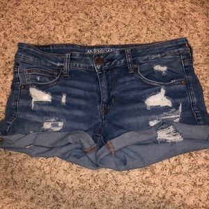 low rise American Eagle denim shorts